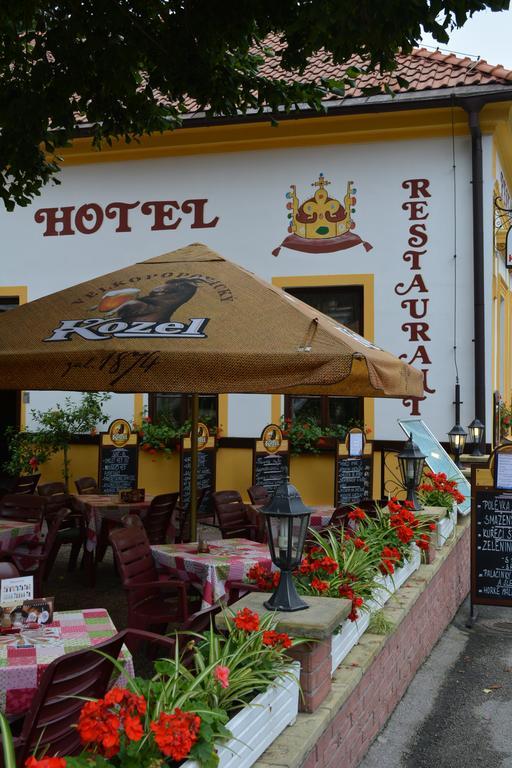 Hotel Koruna Карлштейн Екстер'єр фото