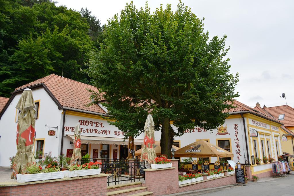 Hotel Koruna Карлштейн Екстер'єр фото
